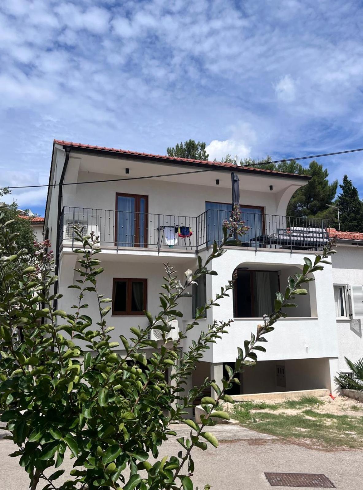 Brand New Apartment In Malinska Extérieur photo